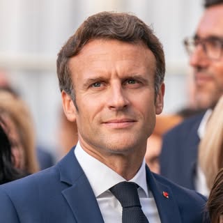 @emmanuelmacron