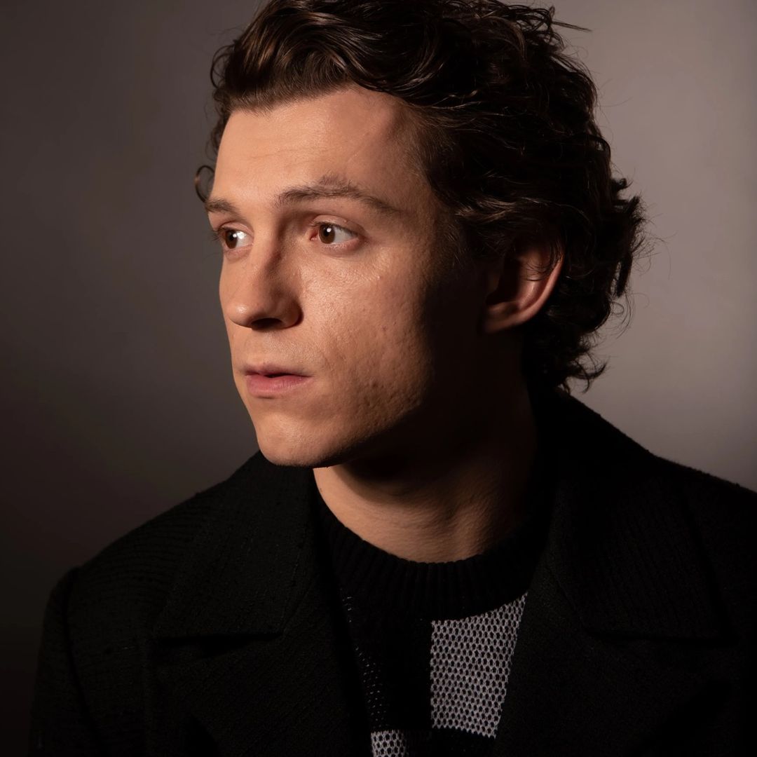@realltomholland